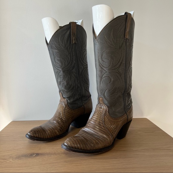 Dan Post Shoes - Vintage Dan Post Cowboy Boots